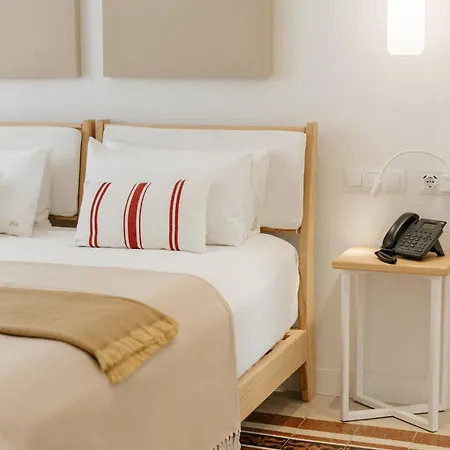 Emblemático F24-only Adults Hotel *