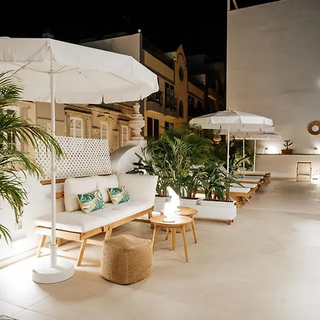 Emblemático F24-only Adults Hotel 3*