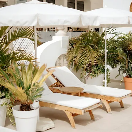 Emblemático F24-only Adults Hotel 3*