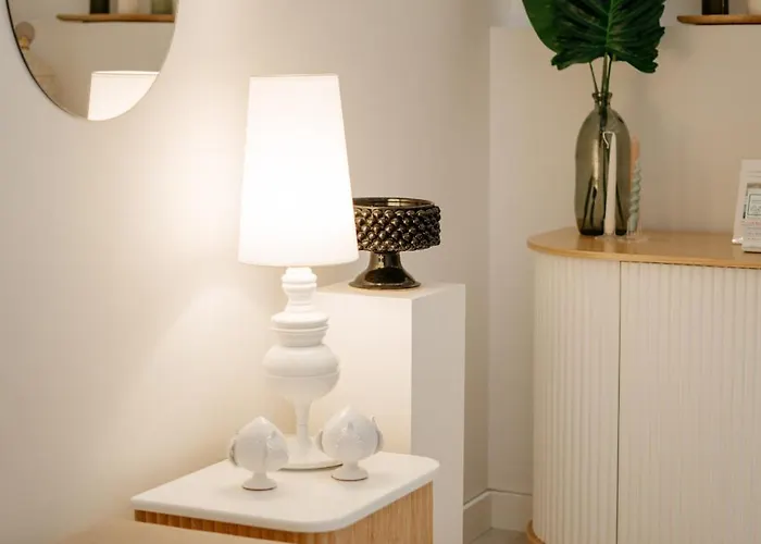 Emblematico F24-only Adults 3*